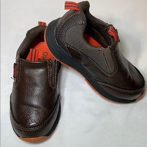 OshKosh Loafers & Slip-on boys toddles, brown, 6M